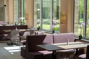 Lobby + Frühstücksbereich