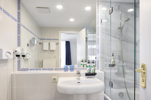 Badezimmerbild Standard Kategorie mit Badewanne