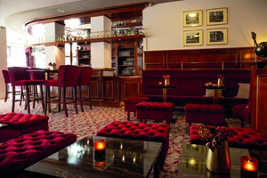 Victor's Bar