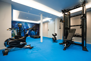 Fitness-Bereich, Ergometer, Kraftstation