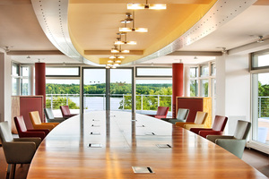 Zeppelin Lounge mit Seeblick