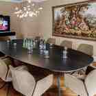 Unser Fasanenzimmer ist für Meetings, Workshops und Besprechungen im kleinen Kreis perfekt geeignet. In elegantem Ambiente finden Sie optimale Rahmenbedingungen für ein erfolgreiches Meeting. Dieser Raum ist besonders bei Vorständen, Aufsichtsräten, Gesellschafterkreisen und Geschäftsführern beliebt.