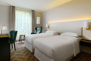 Twin Bed Room